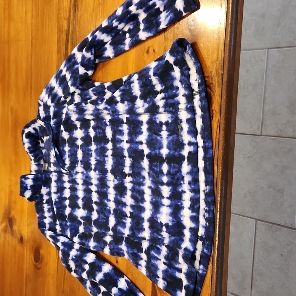 Eddie Bauer over the head top